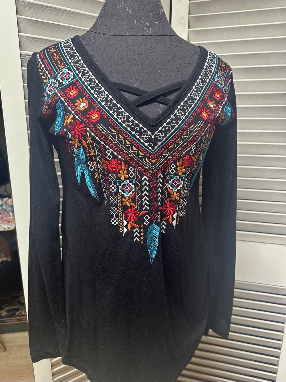 Panhandle Slim Black Long Sleeve Top with Teal and Red Embroidery